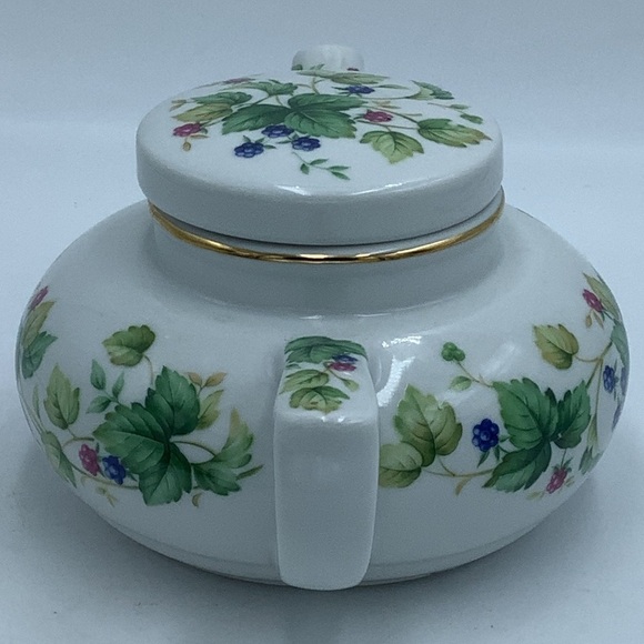 Andrea by Sadek Berry Patch Single Serving Ceramic Teapot - Picture 2 of 6